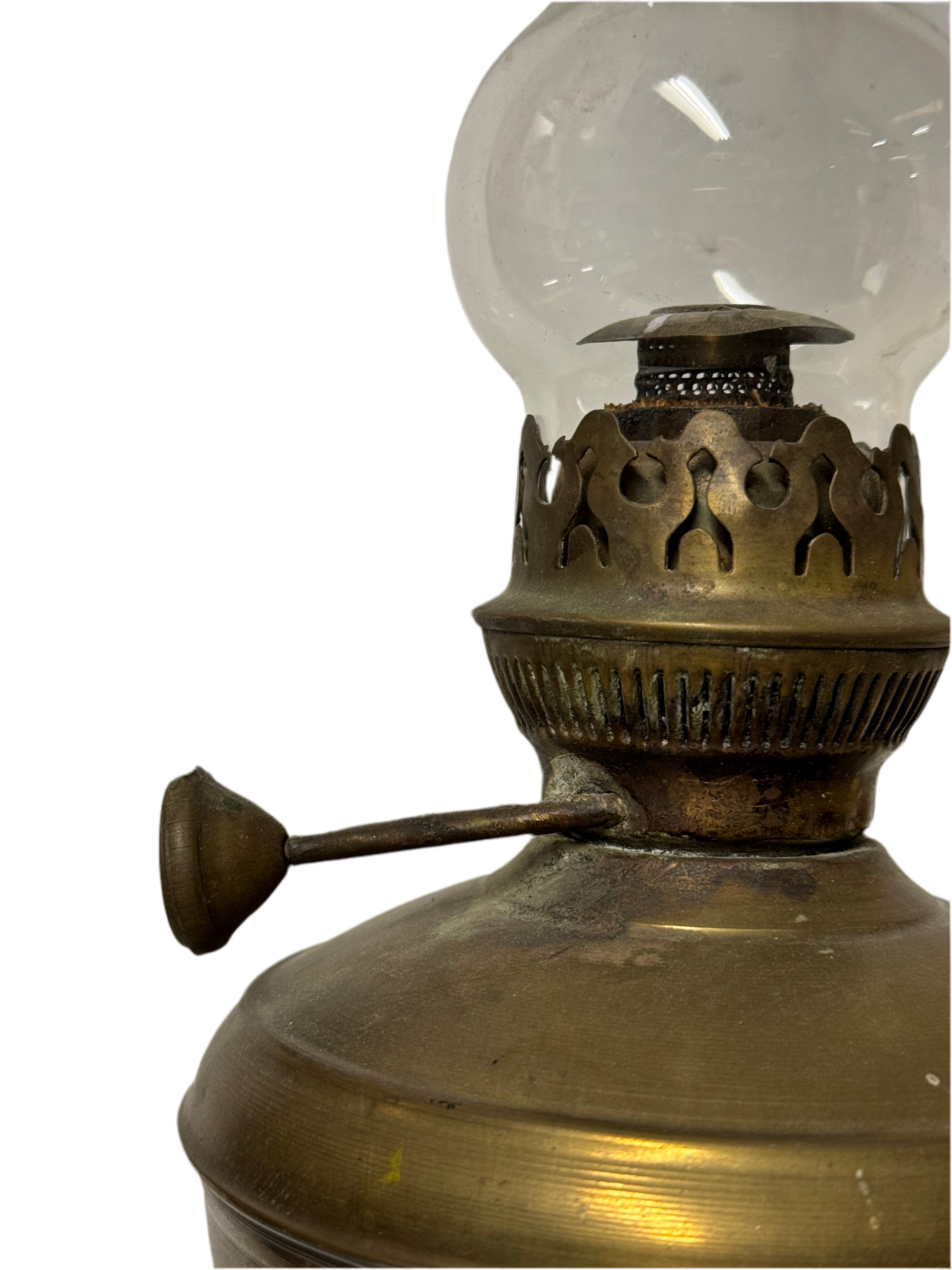Antieke olielamp elektrisch - Messing - Catawiki