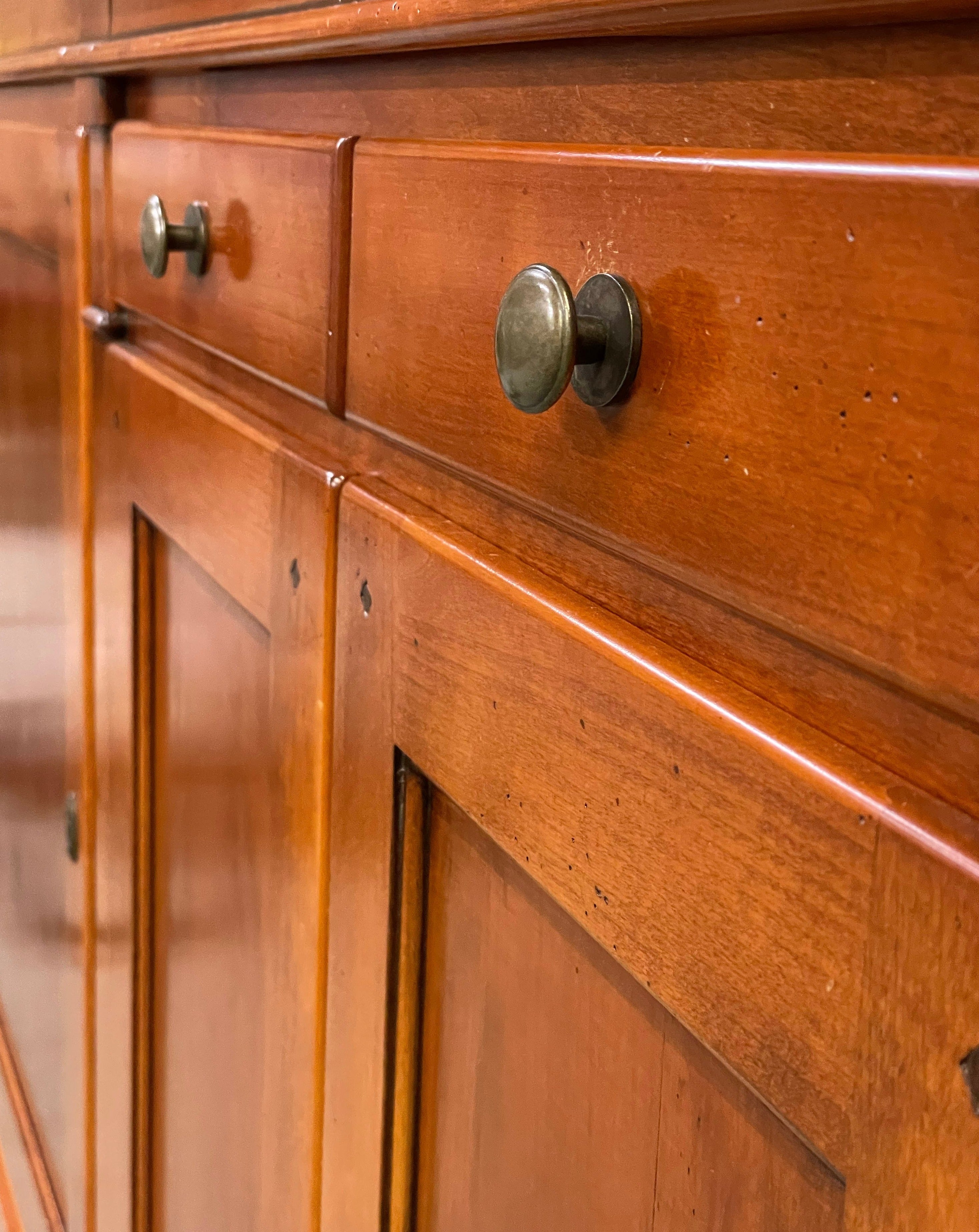 Dressoir Van Kersenhout