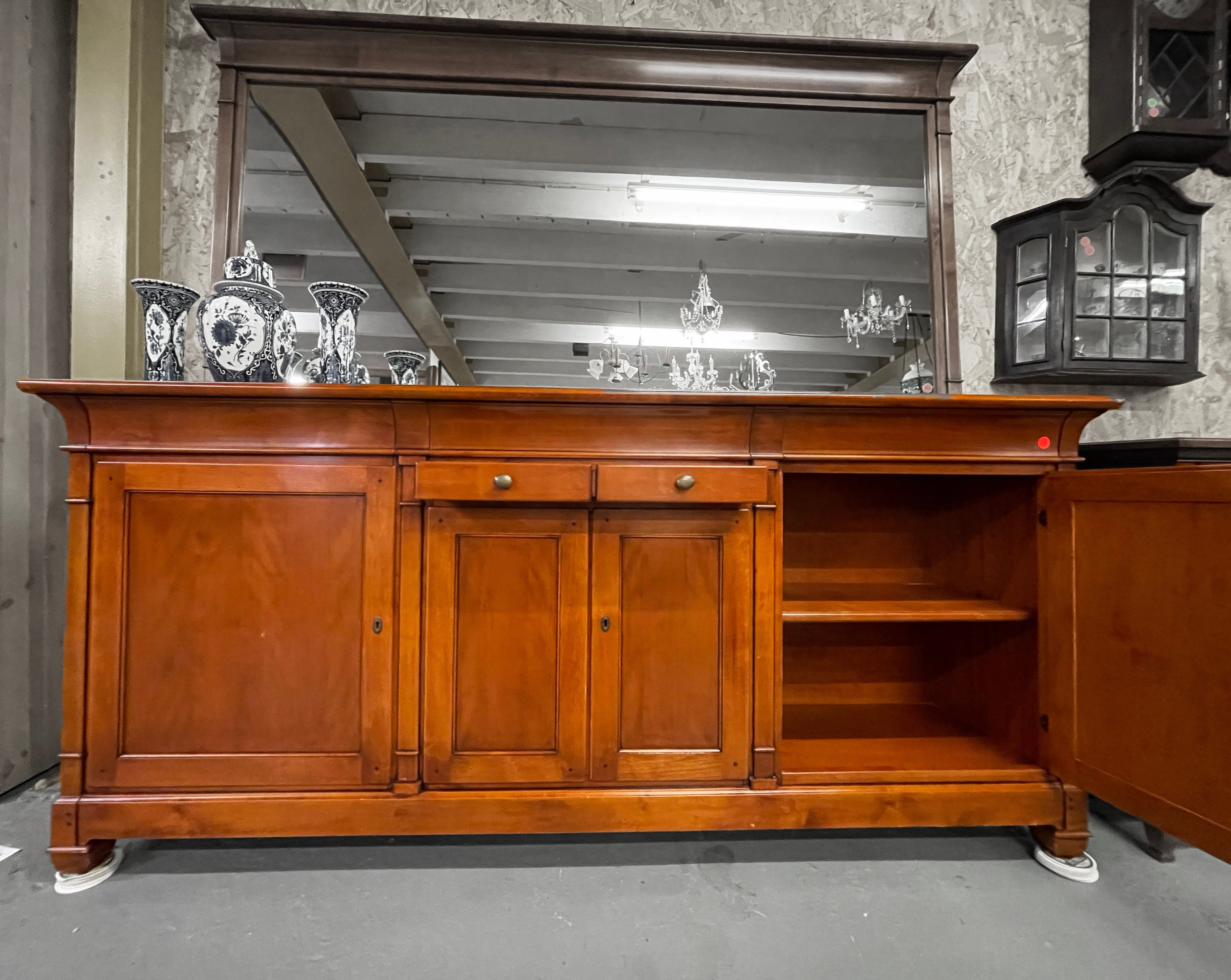 Dressoir Van Kersenhout
